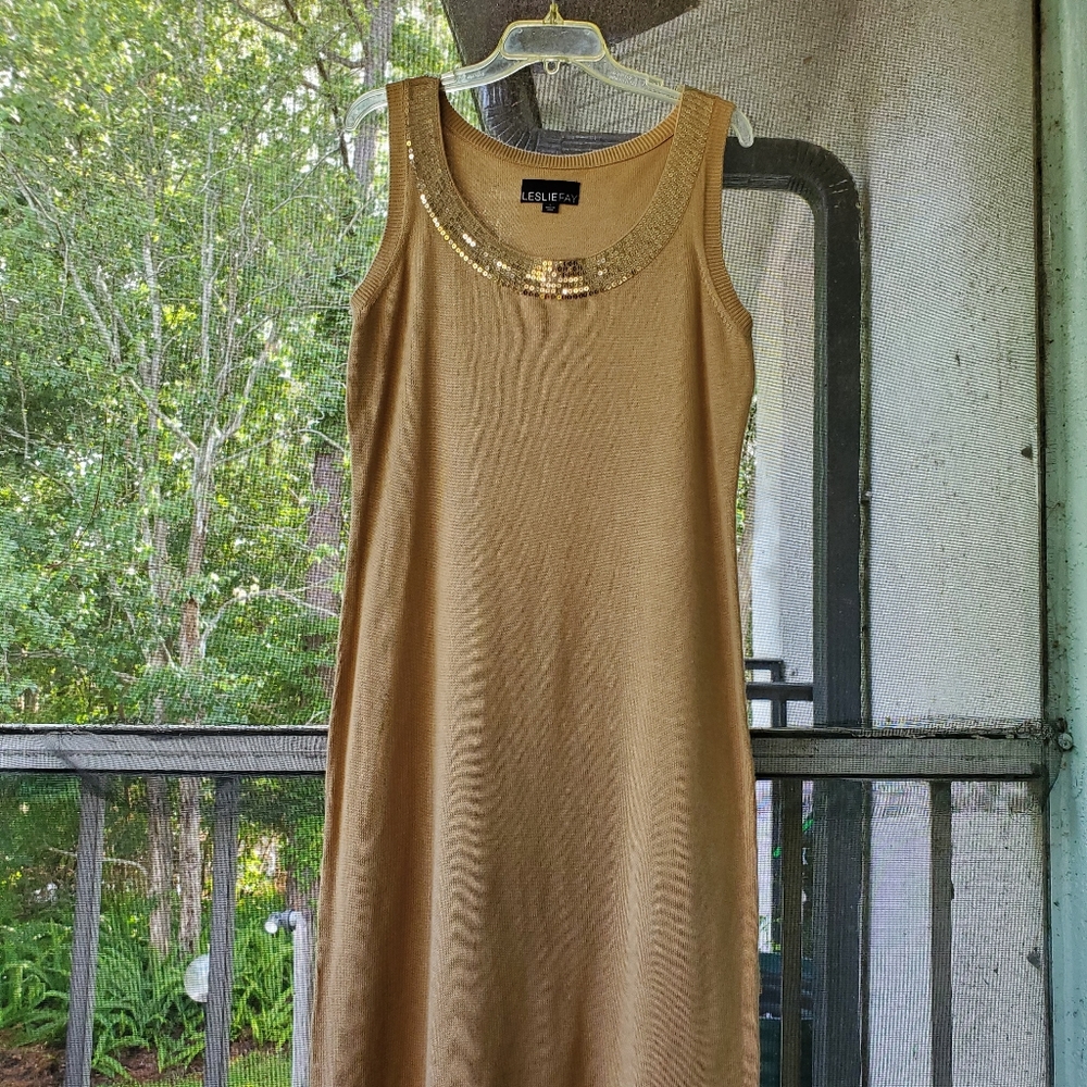 Sweater dress with sequins